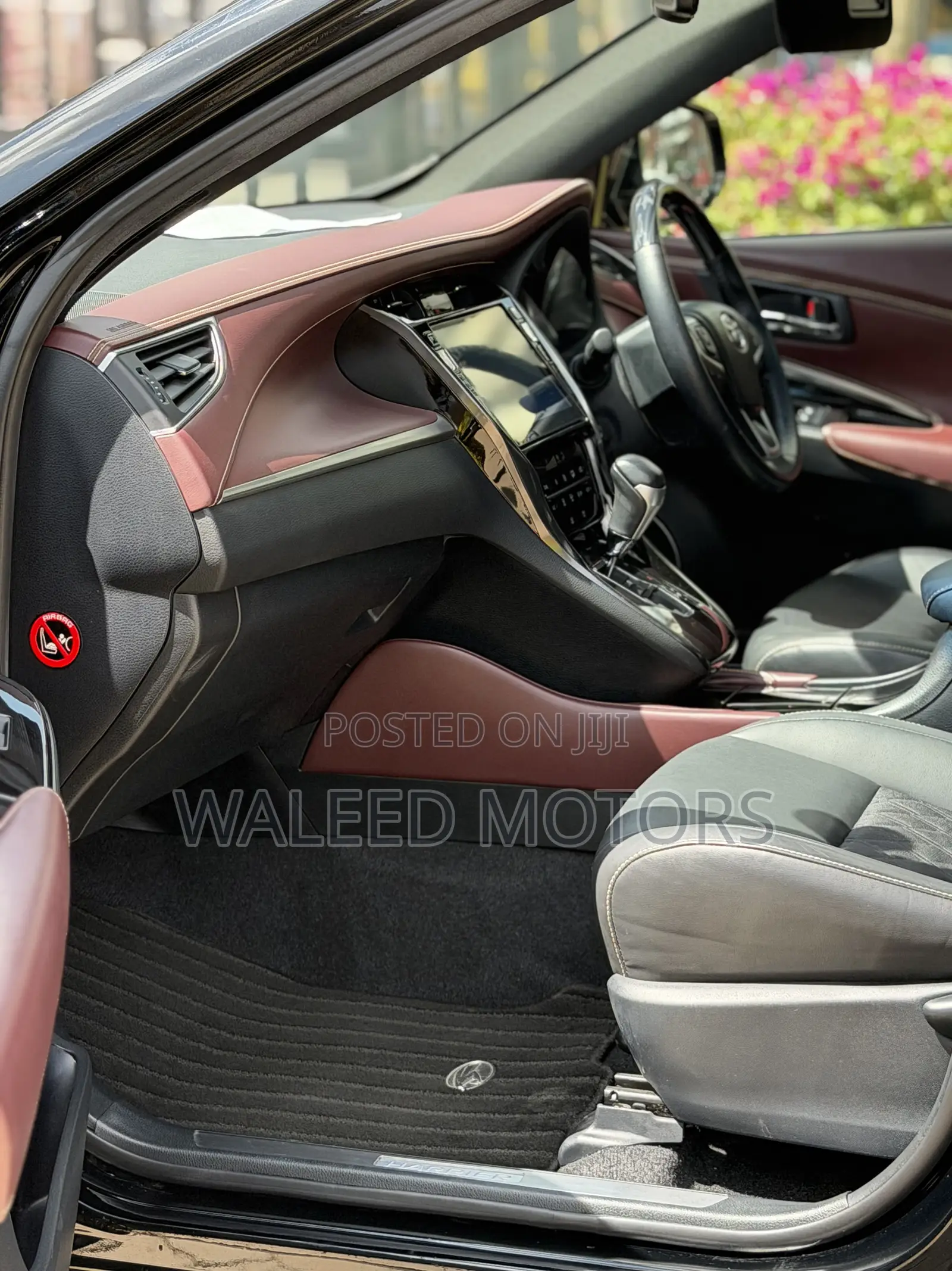 Toyota Harrier 2.0 2019 Black