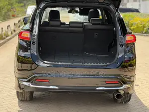 Toyota Harrier 2.0 2019 Black