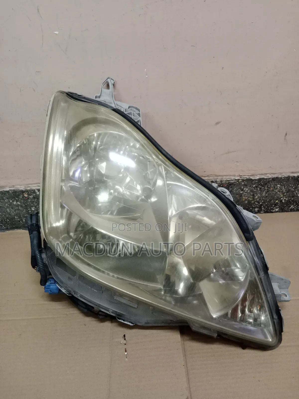 Toyot Crown 2005 Headlight Xenon