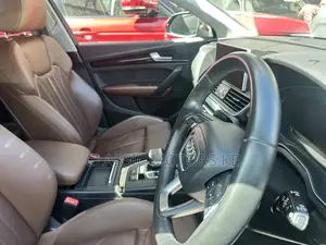 Audi Q5 2.0T Premium AWD quattro 2018 Black