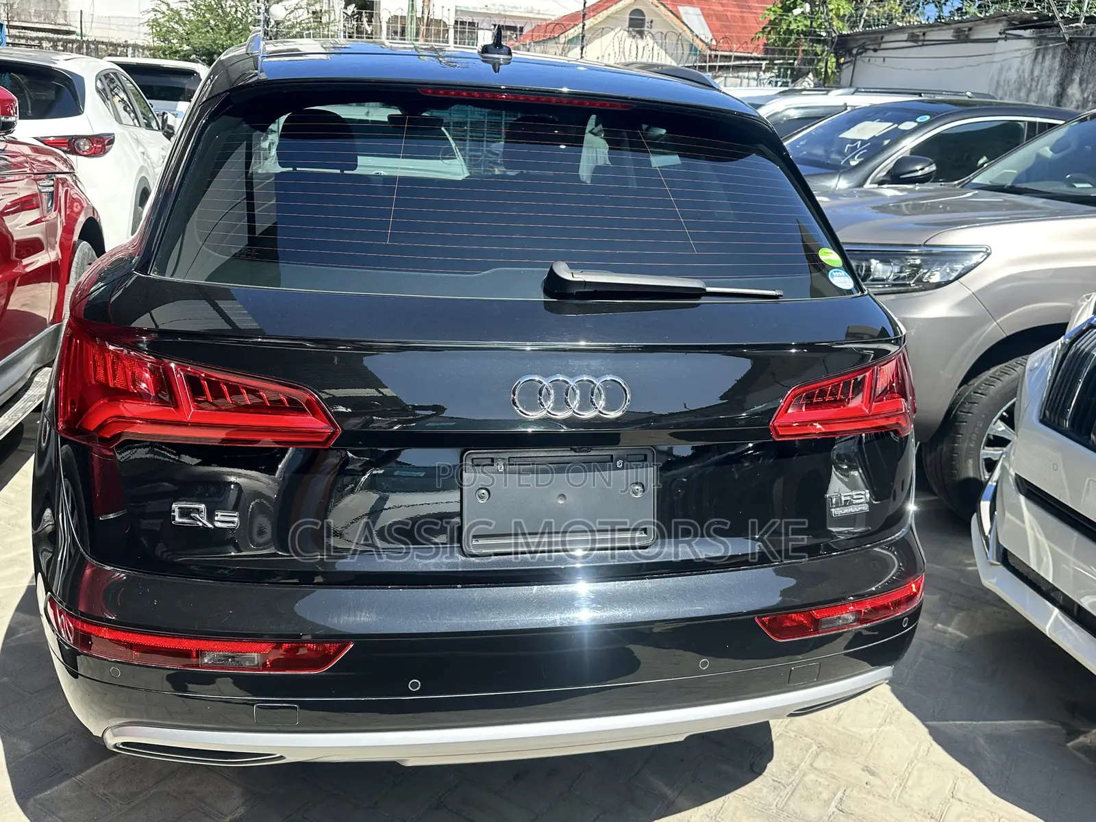 Audi Q5 2.0T Premium AWD quattro 2018 Black
