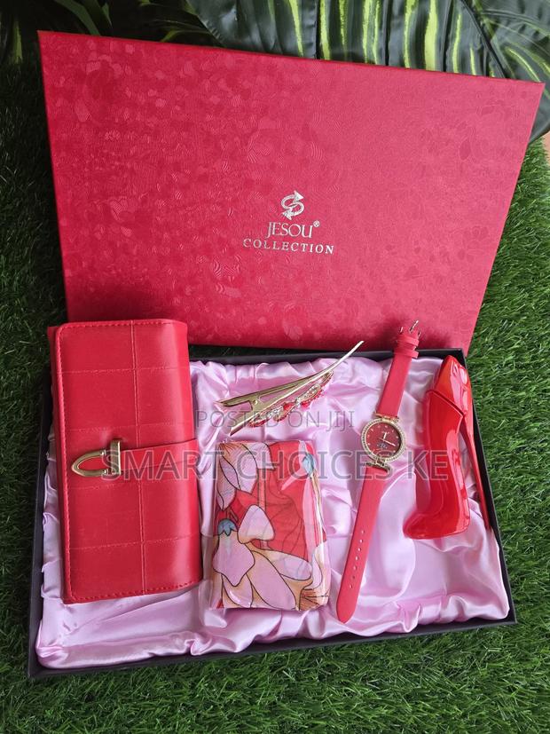Ladies Perfume Gift Set - thumbnail 2