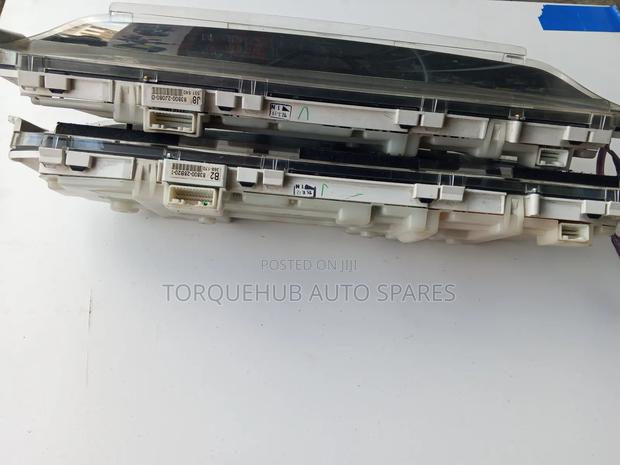 Toyota Noah 2005 Cluster - thumbnail 2