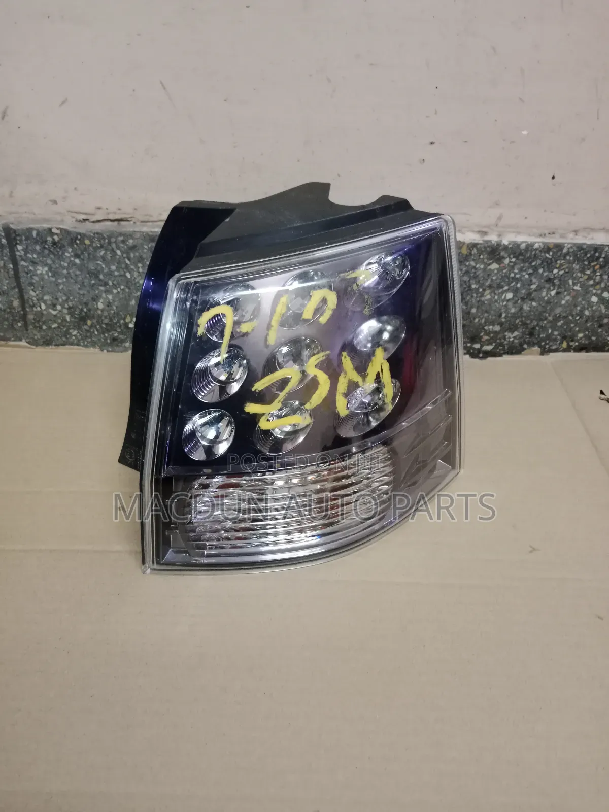 Mistubishi Outlander Taillight