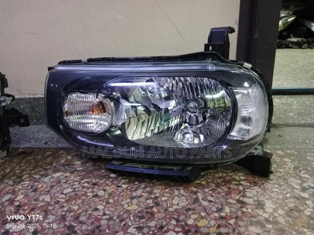 Nissan Cube Xenon Headlight