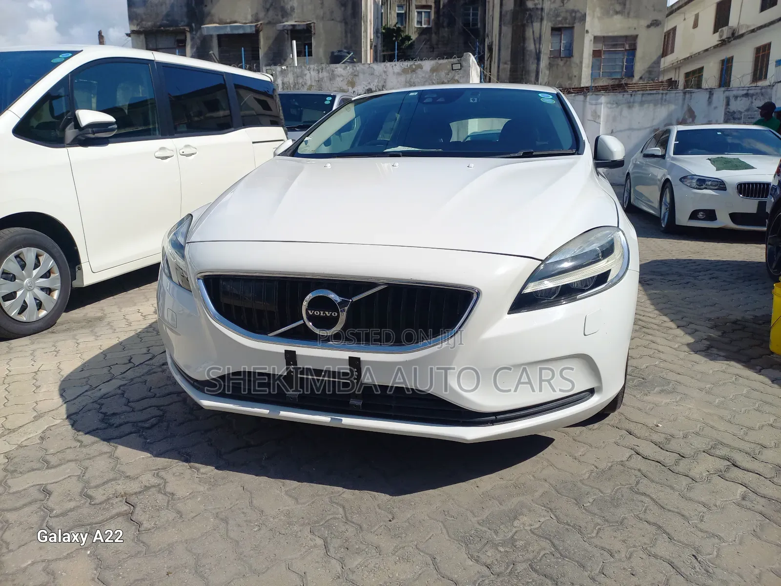 Volvo V40 2019 White