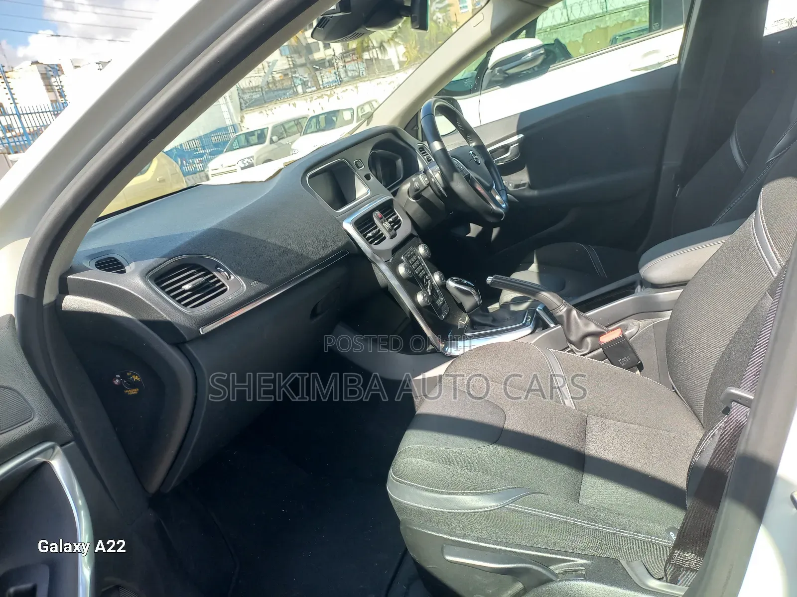 Volvo V40 2019 White