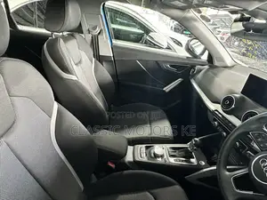 Audi Q2 1.0 TFSI FWD 2019 Blue