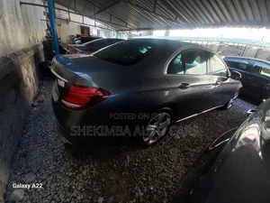 Mercedes-Benz E300 2019 Gray