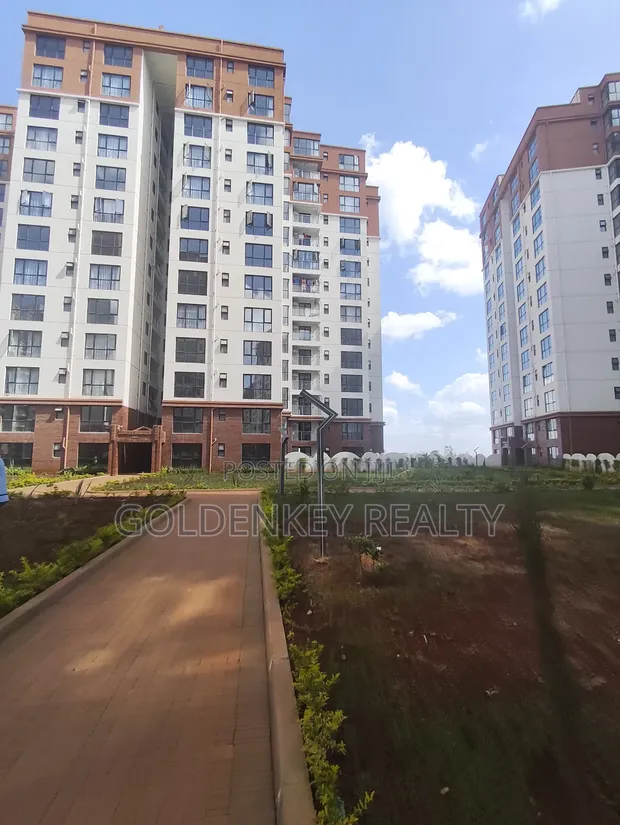 2bdrm Apartment in Gateway Mall Area for sale