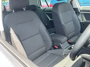 Volkswagen Golf 1.4T S FWD 2019 White