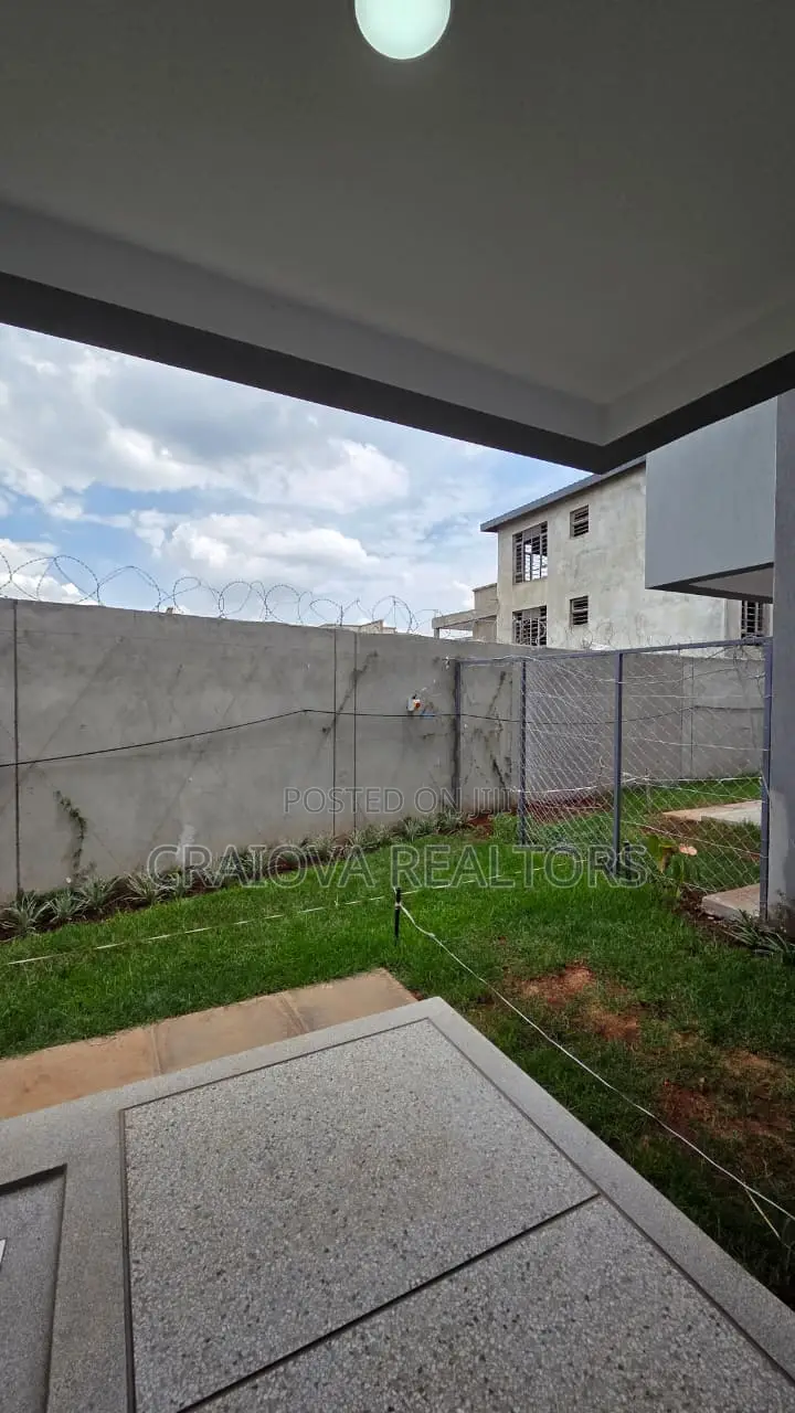 4bdrm Townhouse/Terrace in Langata for sale
