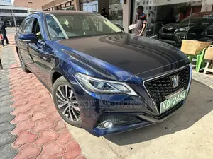 Toyota Crown 2019 Blue