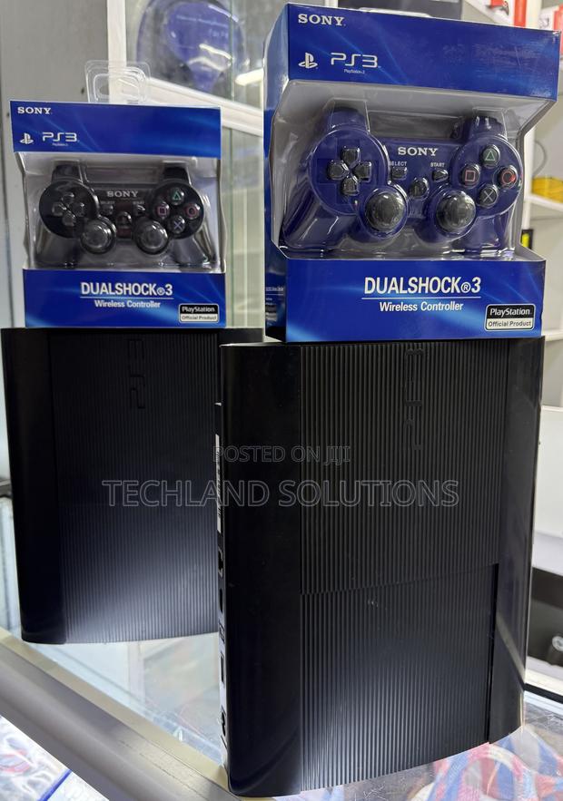 Carefully Used Sony Playstation 3 Superslim - main view