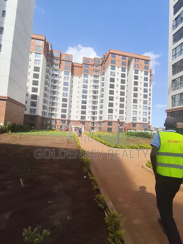 2bdrm Apartment in Gateway Mall Area for sale