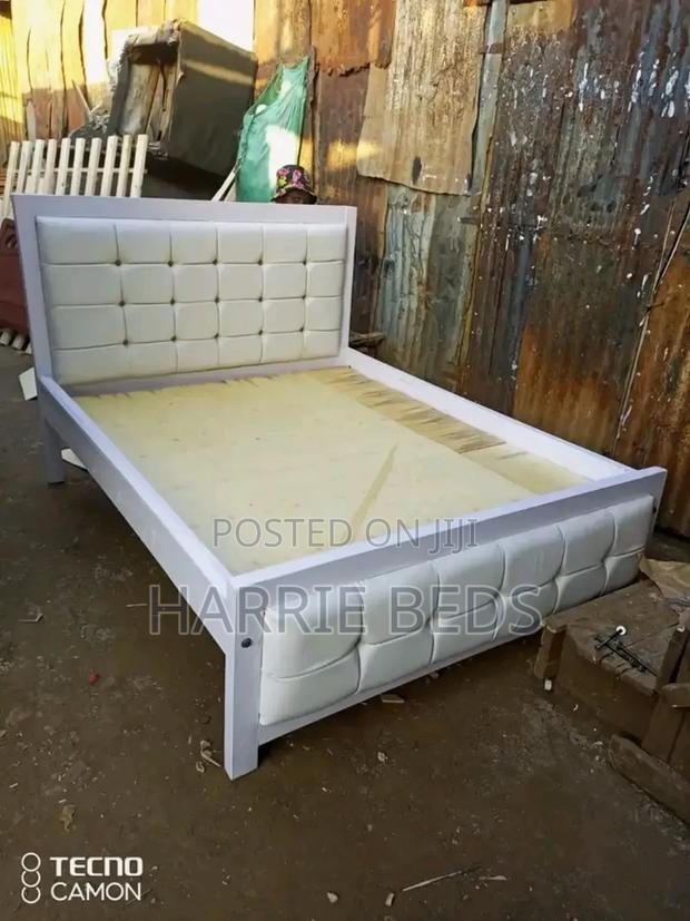 Modern White Box Mocketbed - main view