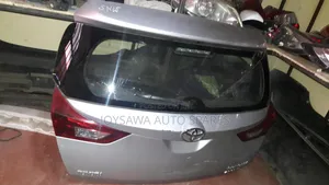 Toyota Auris 2014 Boot/Tailgate