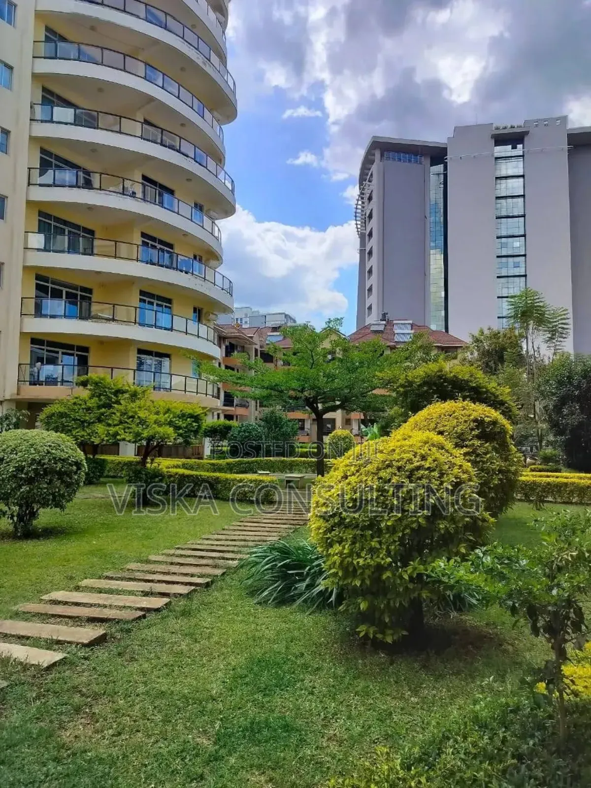 3bdrm Block of Flats in Kilimani for sale