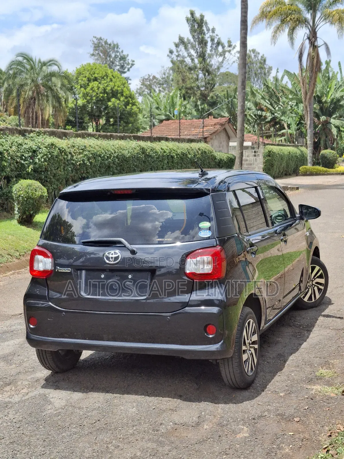 Toyota Passo 1.0 FWD 2018 Black