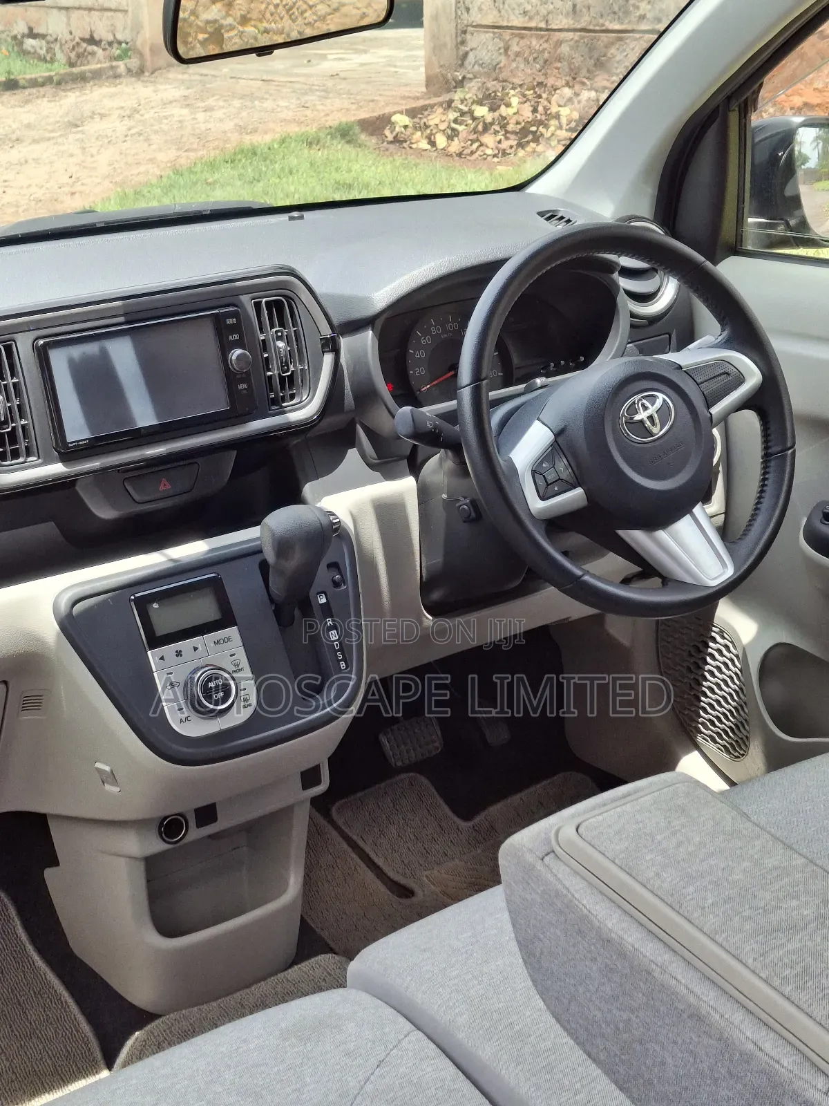 Toyota Passo 1.0 FWD 2018 Black