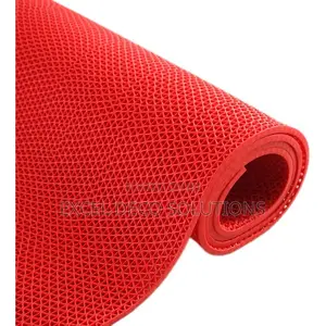 PVC Safety Mats – Reliable Anti-Slip Flooring for Bathrooms and Pools