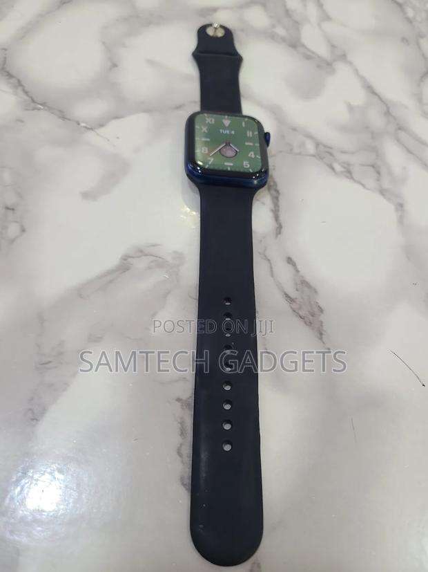 Apple Watch Series 6 45mm - thumbnail 4