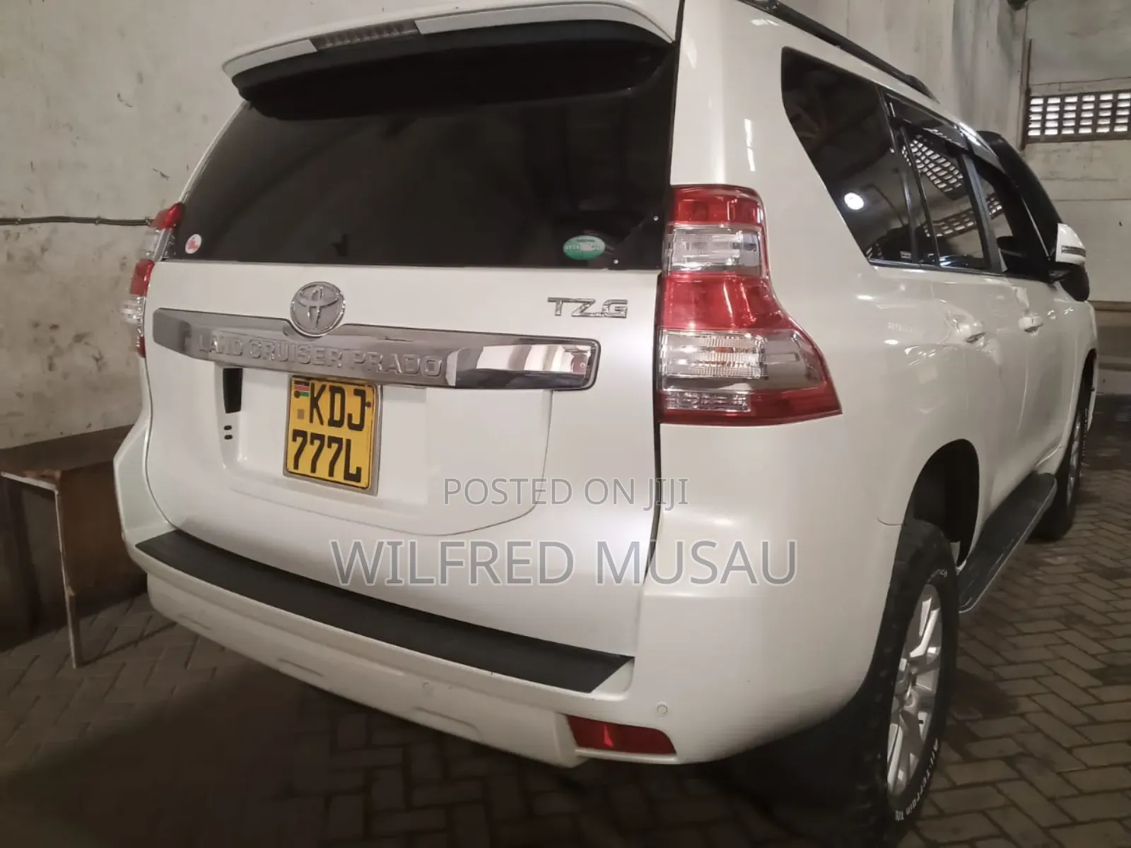 Toyota Land Cruiser Prado 2.8 2018 White
