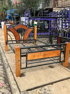 4by6 Metallic Bed