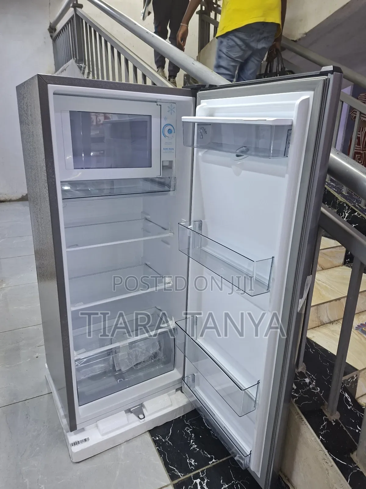 Hisense 176 Litres With Water Dispenser Ref176dr