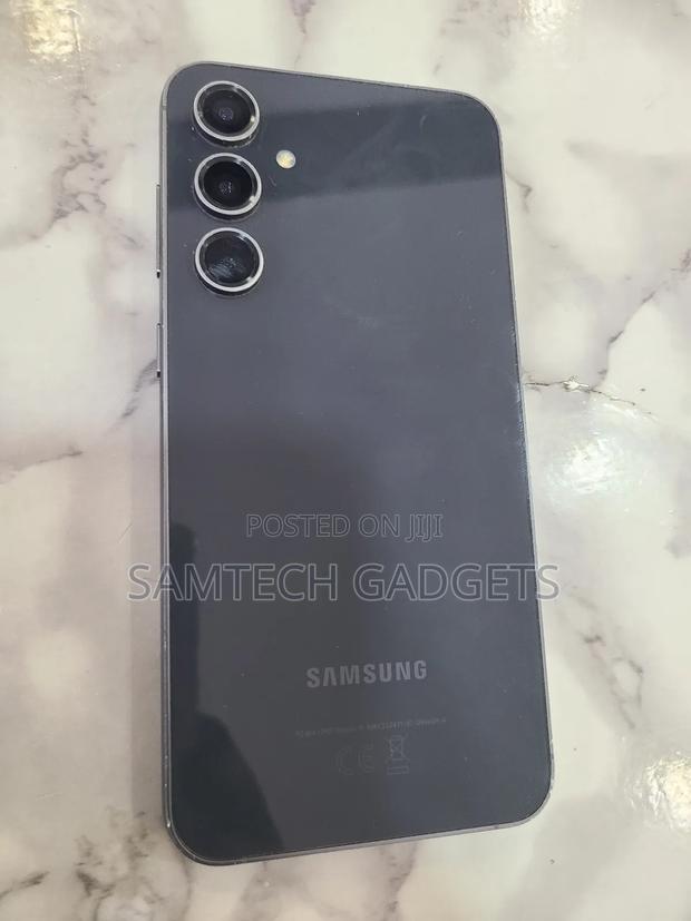 Samsung Galaxy S23 FE 256 GB Gray - thumbnail 3