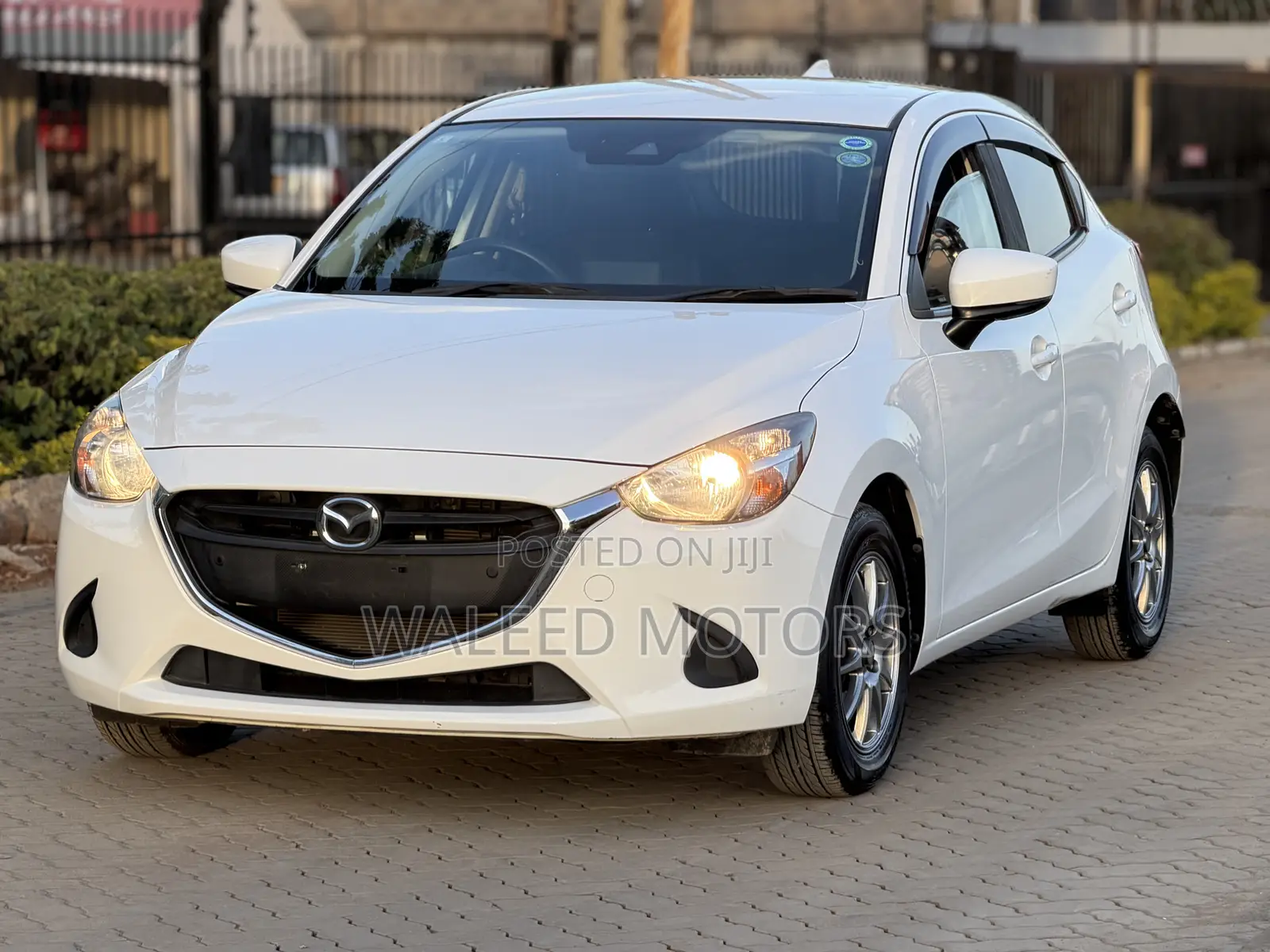 Mazda Demio 2019 Pearl