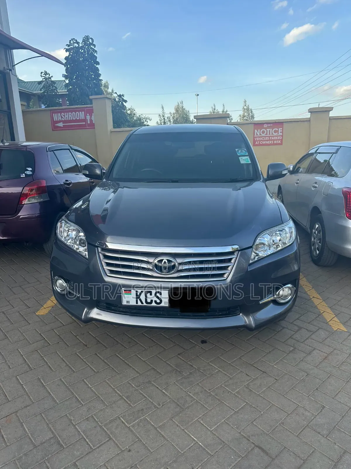 Toyota RAV4 2011 Gray