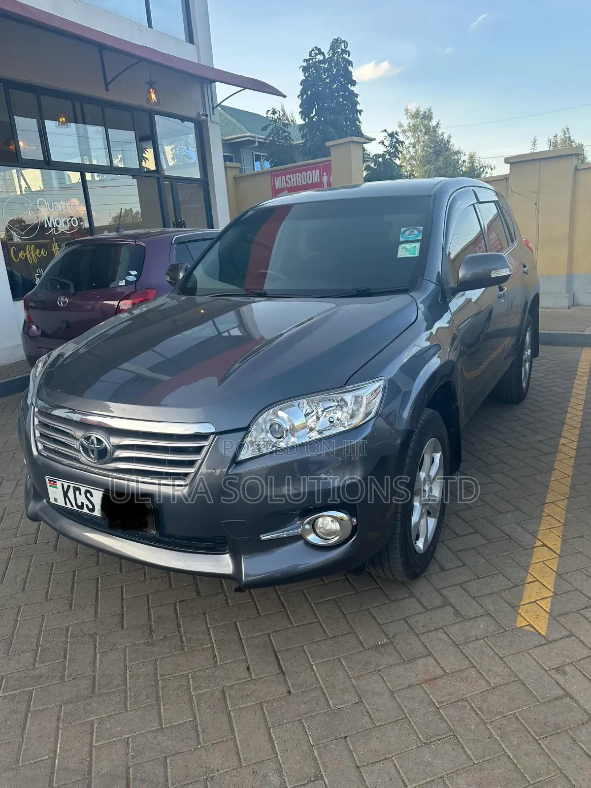 Toyota RAV4 2011 Gray