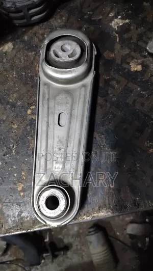Xtrail Nt32 Engine Mount Ex Japan