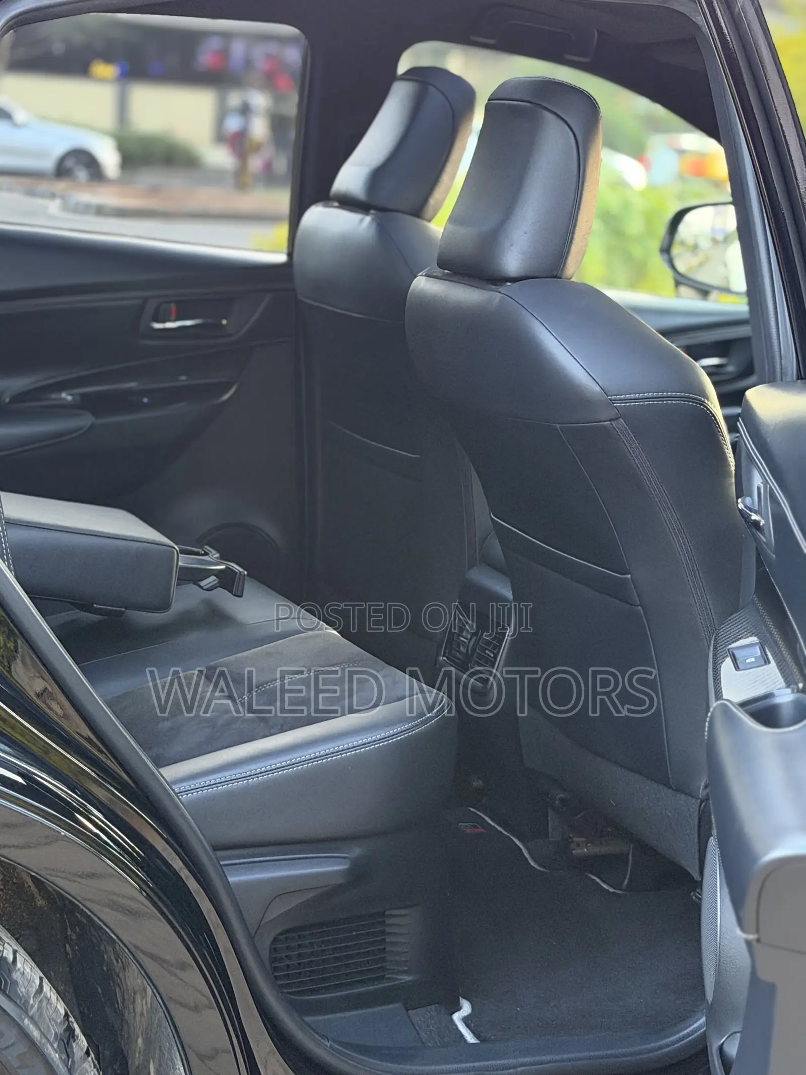 Toyota Harrier 2.0 2020 Black