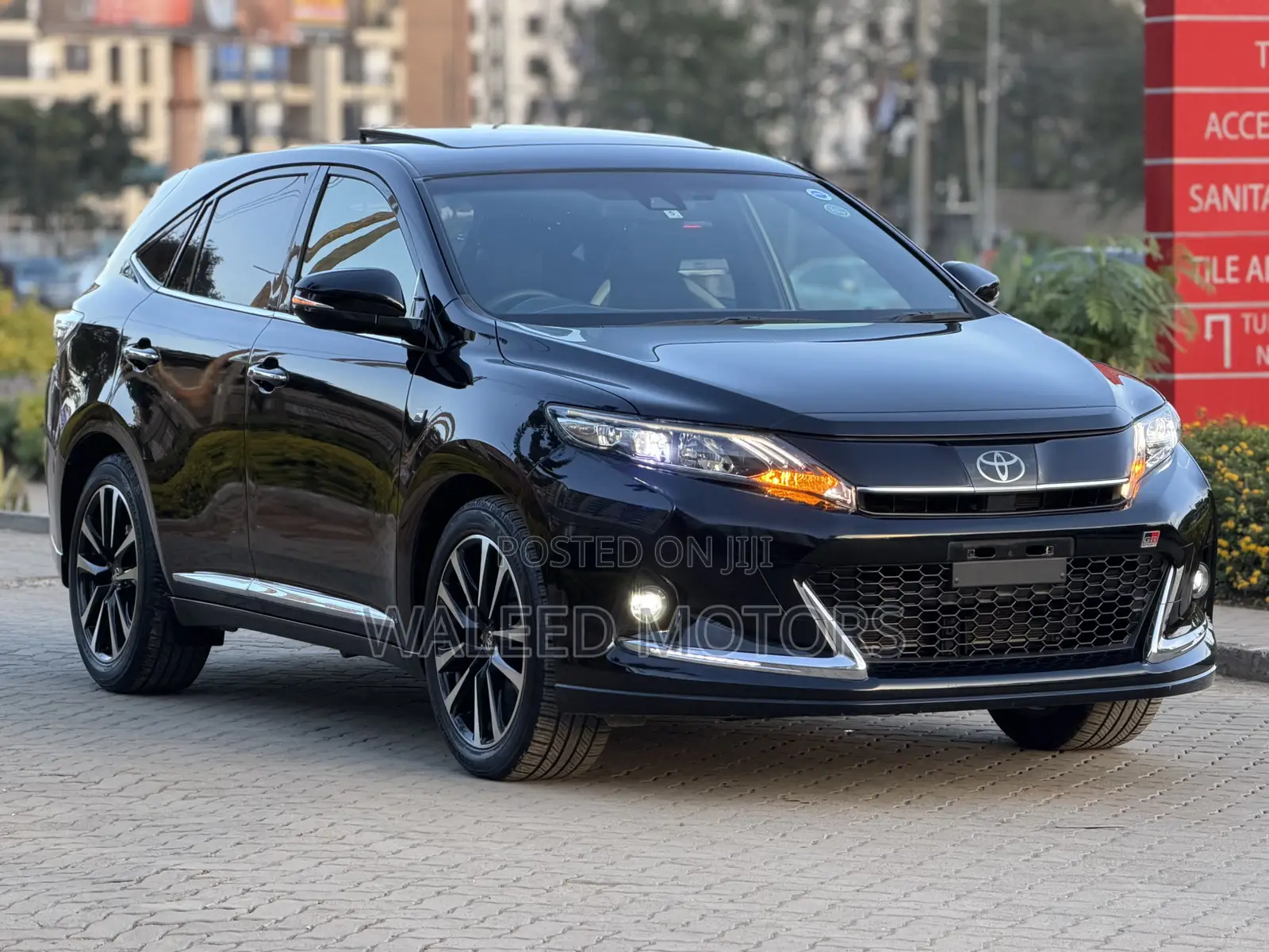 Toyota Harrier 2.0 2020 Black