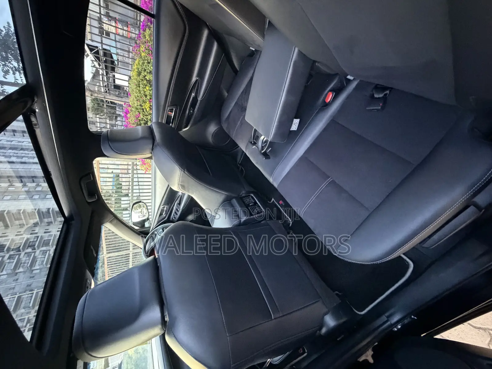 Toyota Harrier 2.0 2020 Black