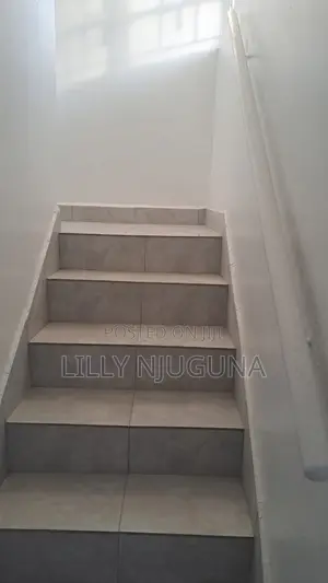 5bdrm Maisonette in Sector 2, Komarock for sale