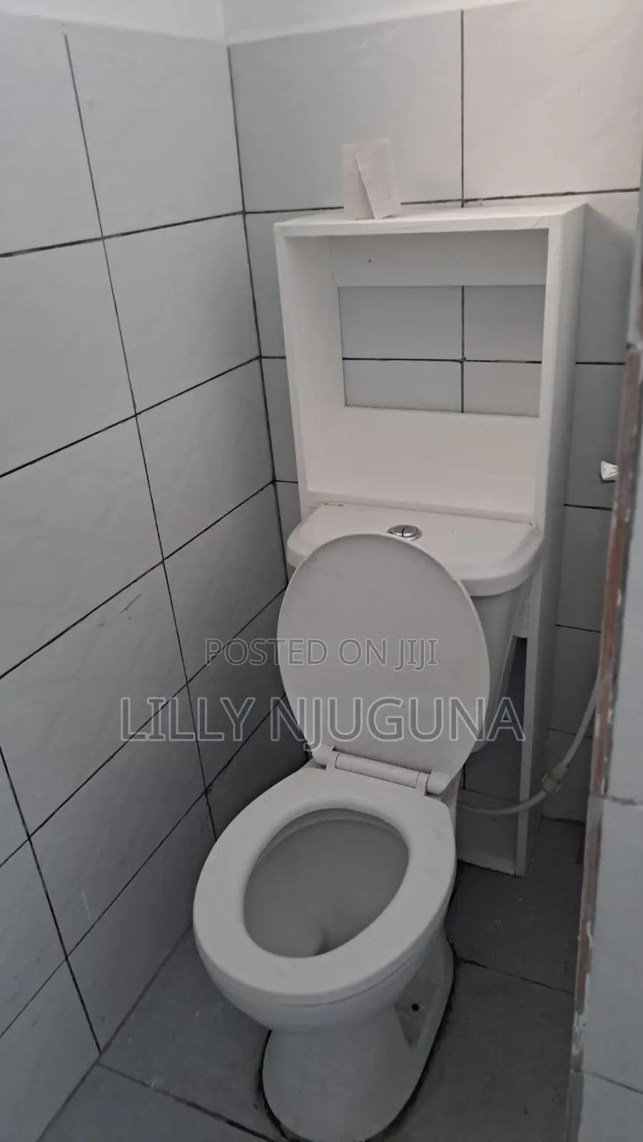 5bdrm Maisonette in Sector 2, Komarock for sale