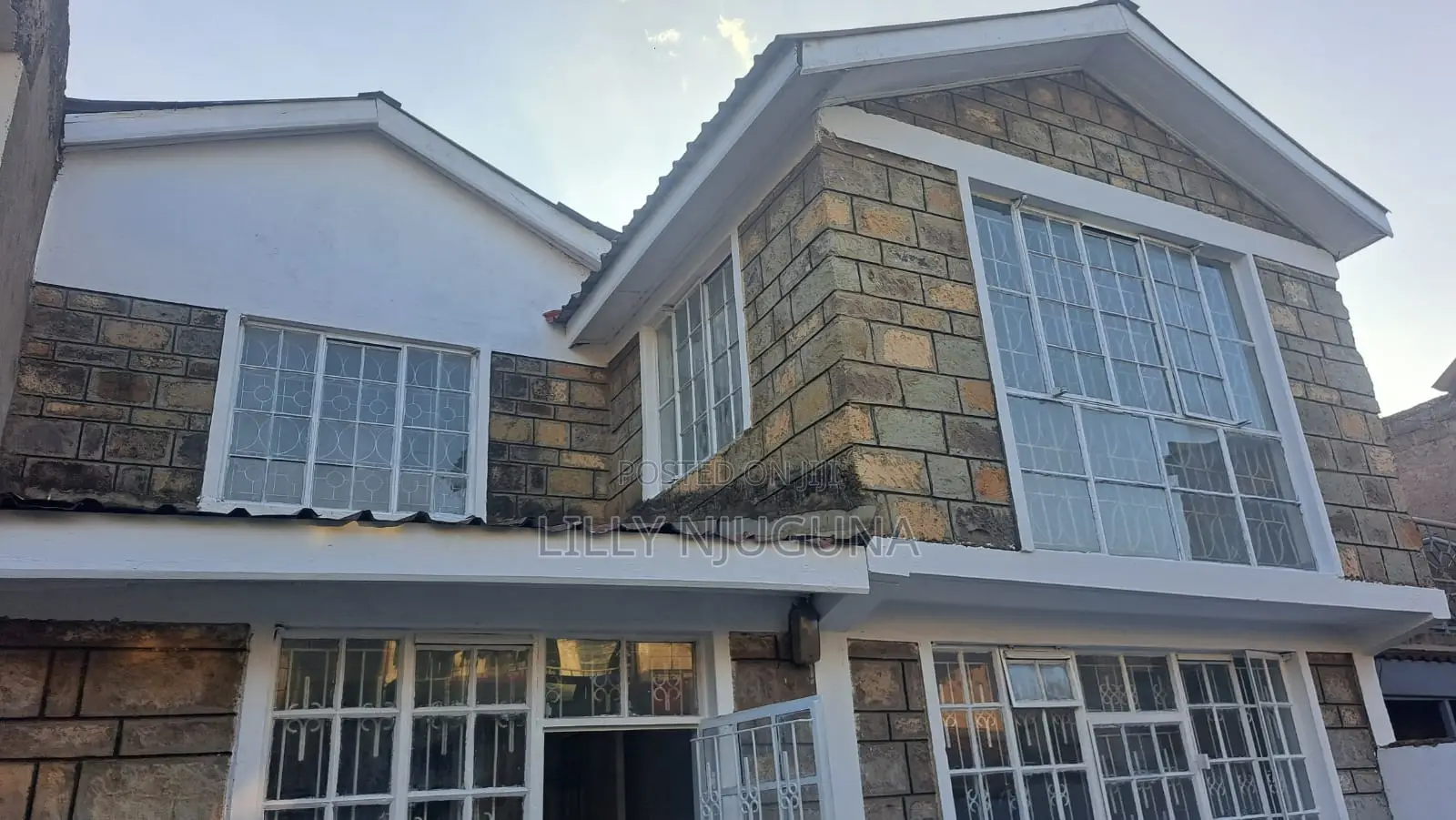 5bdrm Maisonette in Sector 2, Komarock for sale