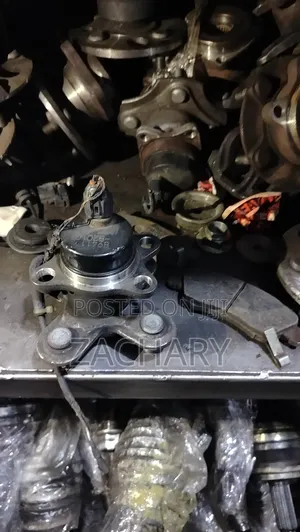 Rear Hub Daihatsu Mira Ex Japan