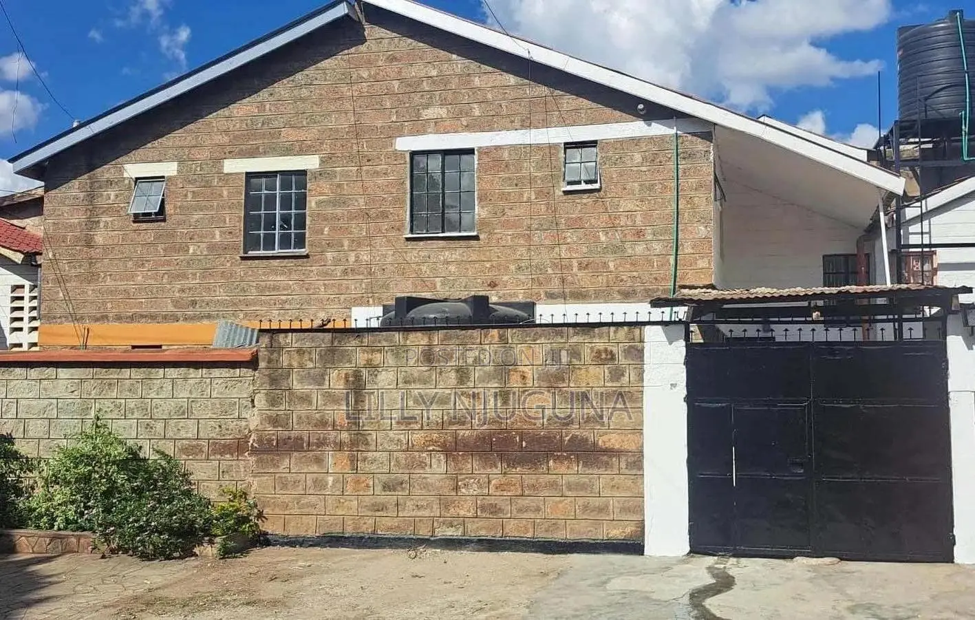 5bdrm Maisonette in Sector 2, Komarock for sale