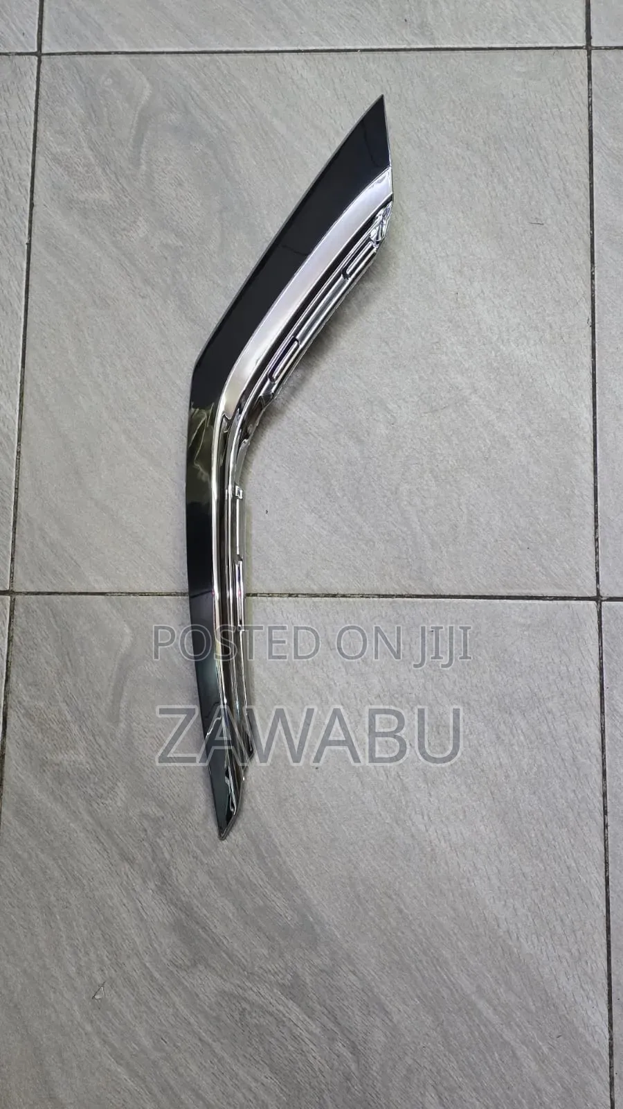 Front Bumper Chrome Low Mitsubishi Outlander 2016 - (Foglight)