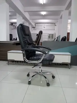 Executive Chair With Neck Support