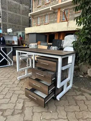 Customized Office Desk