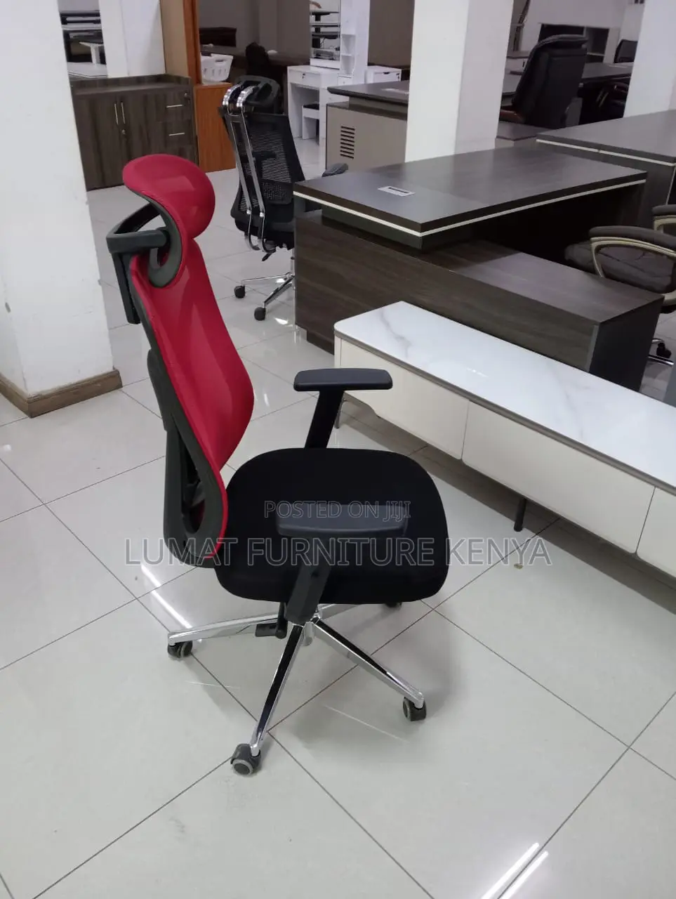 Stylish Red Desk Chair