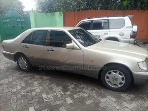 Mercedes-Benz S-Class 1995 Gold