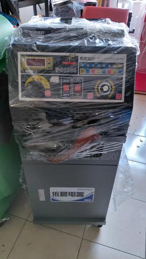 Commercial Welding Machine Y-22000 Industrial. - main view