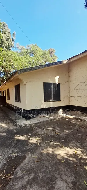 3bdrm Bungalow in Bombolulu for sale