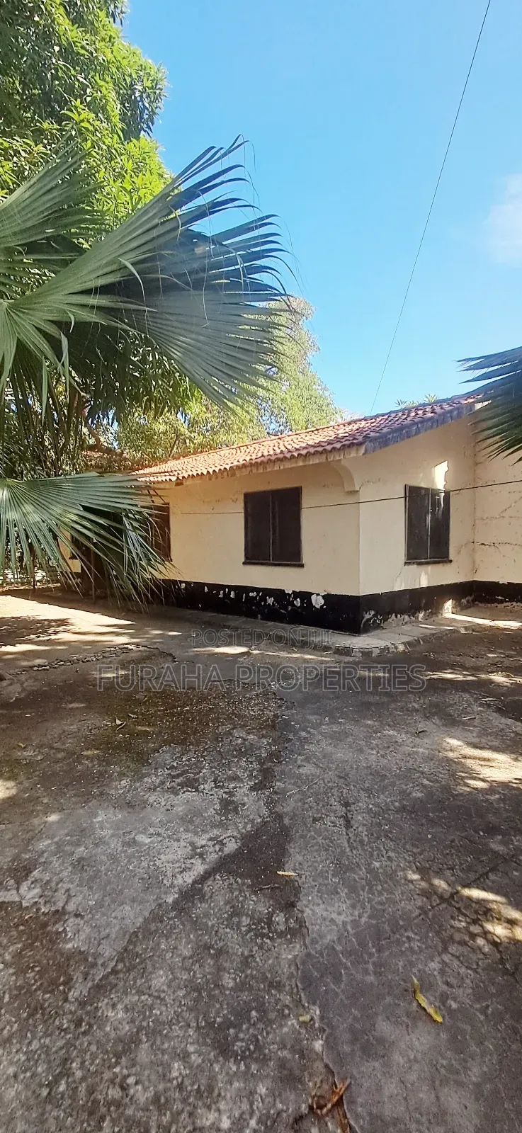 3bdrm Bungalow in Bombolulu for sale